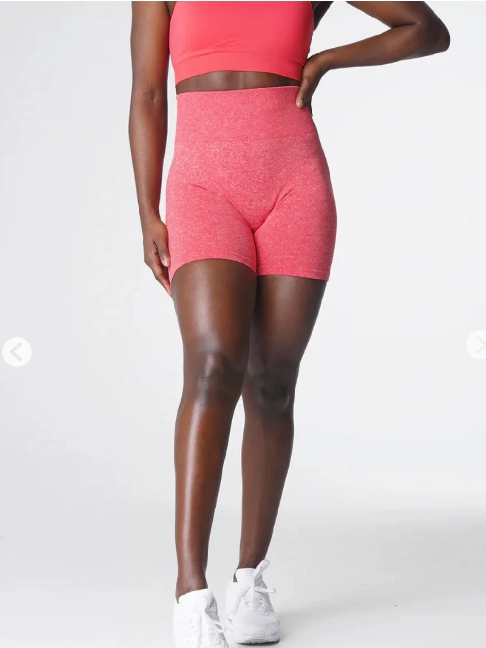 NVGTN Candy Apple Scrunch Seamless Shorts | Size S